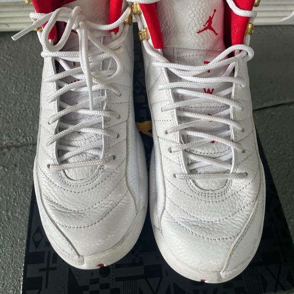 Jordan 12 Fibas - Picture 2 of 6